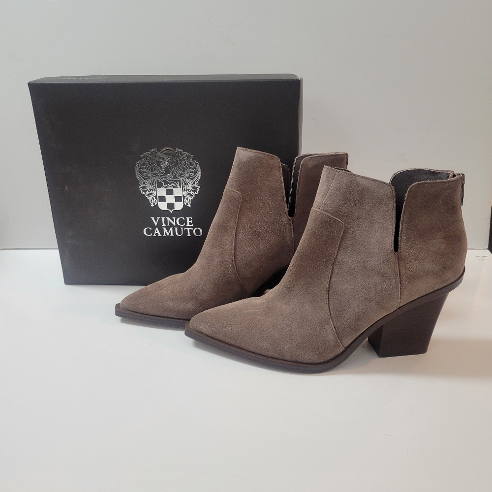Vince Camuto Suede Boot Sz 11